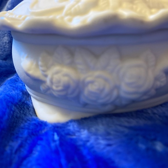 Vintage Angel Wings Ceramic Trinket Box by Hermitage Pottery Jewelry Box - Picture 2 of 7